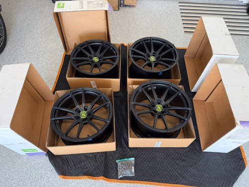 Strasse wheels sv1 deep - 20",